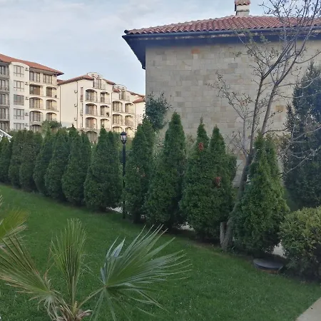 триумф вилидж влас * Sveti Vlas